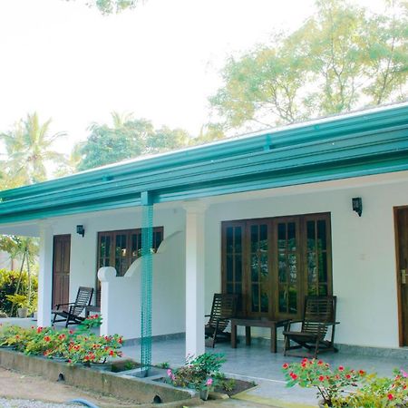 Tamarind Tamarind Resort, Tourist Board Approved Habarana Exteriör bild